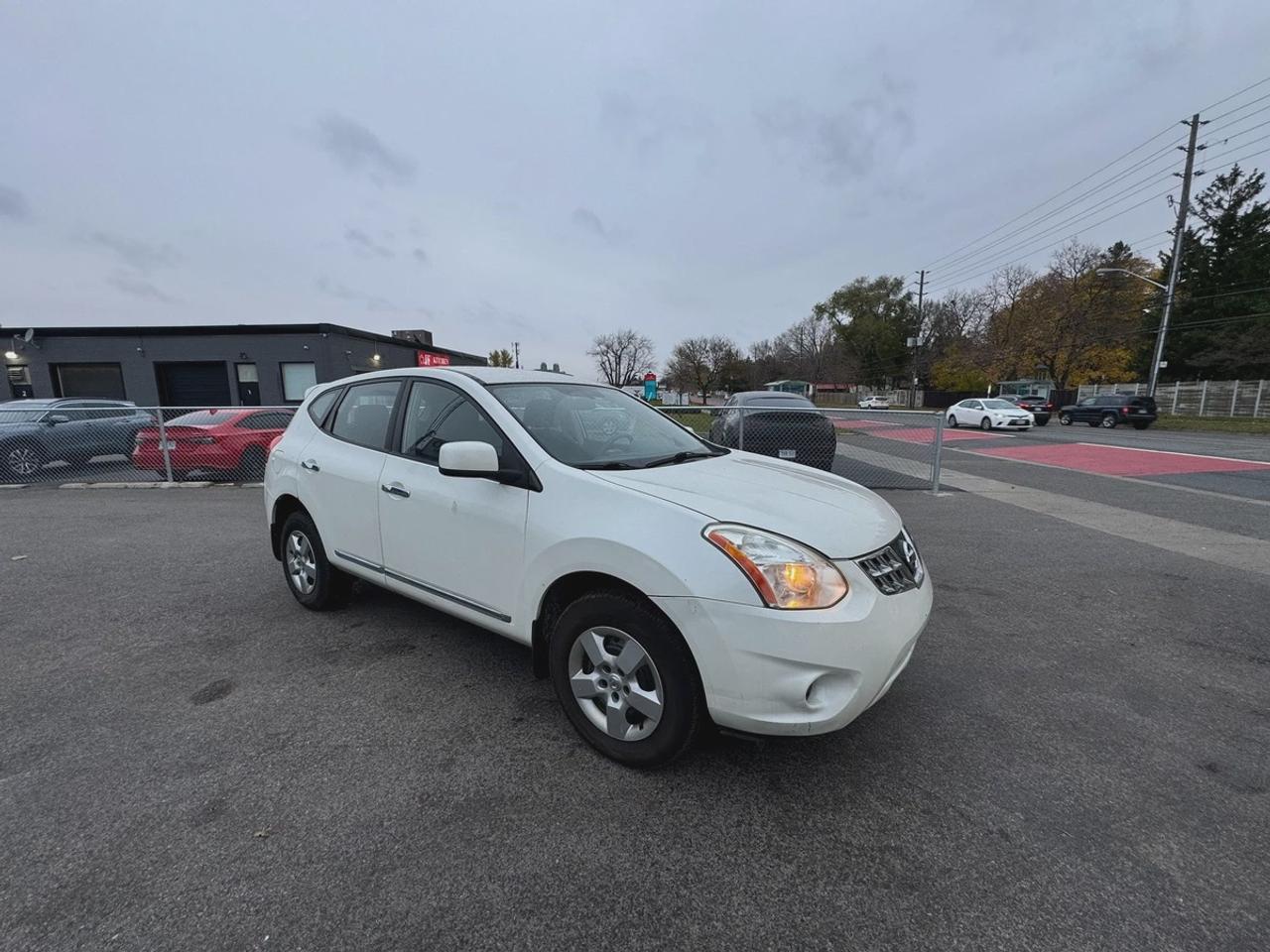 2012 Nissan Rogue SV Photo