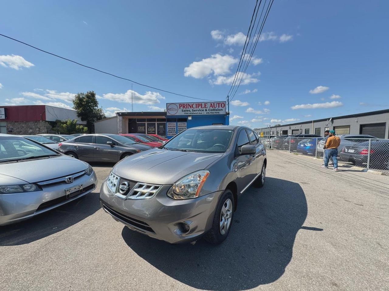 2012 Nissan Rogue SV Photo0