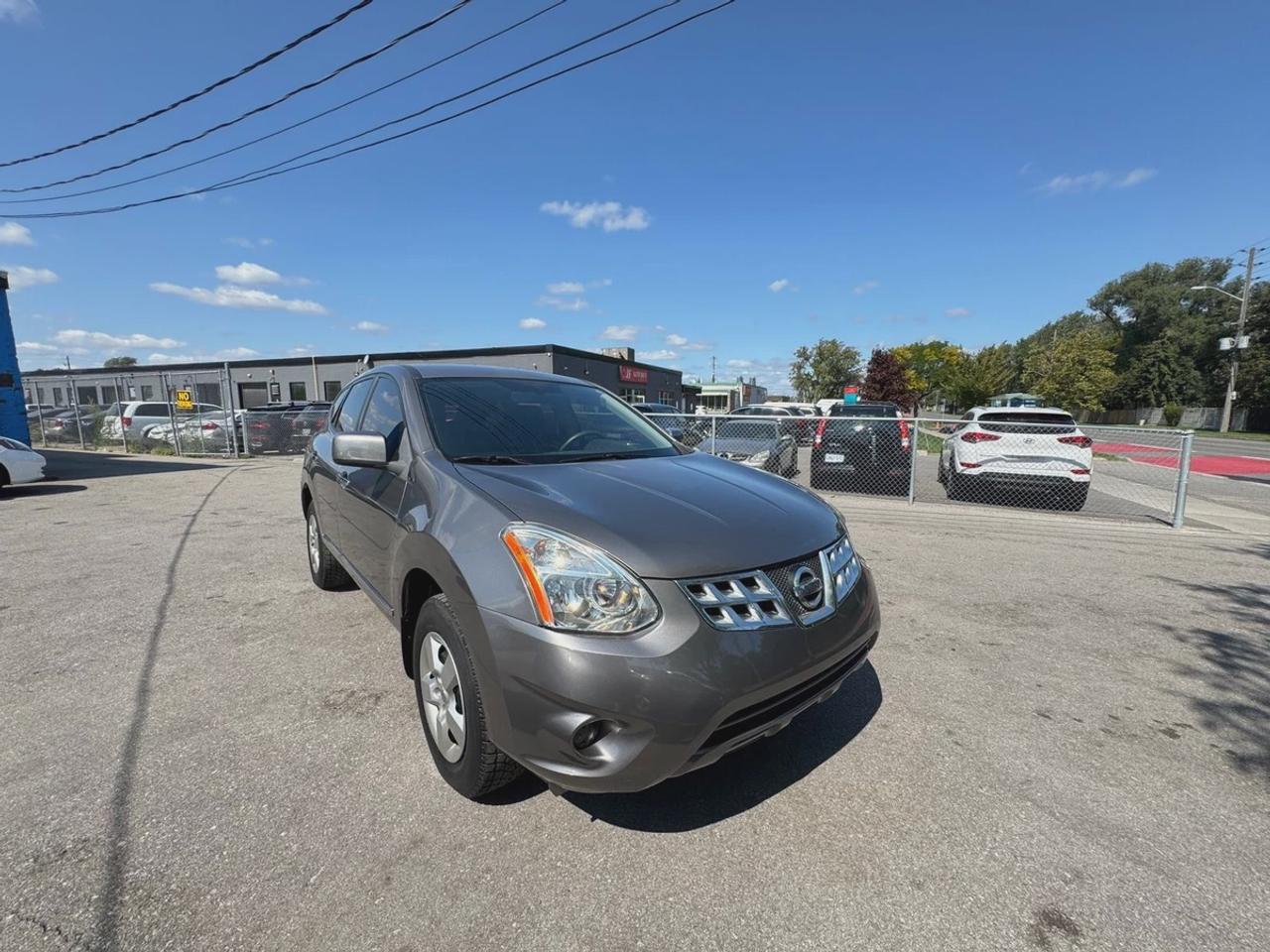 2012 Nissan Rogue SV Photo