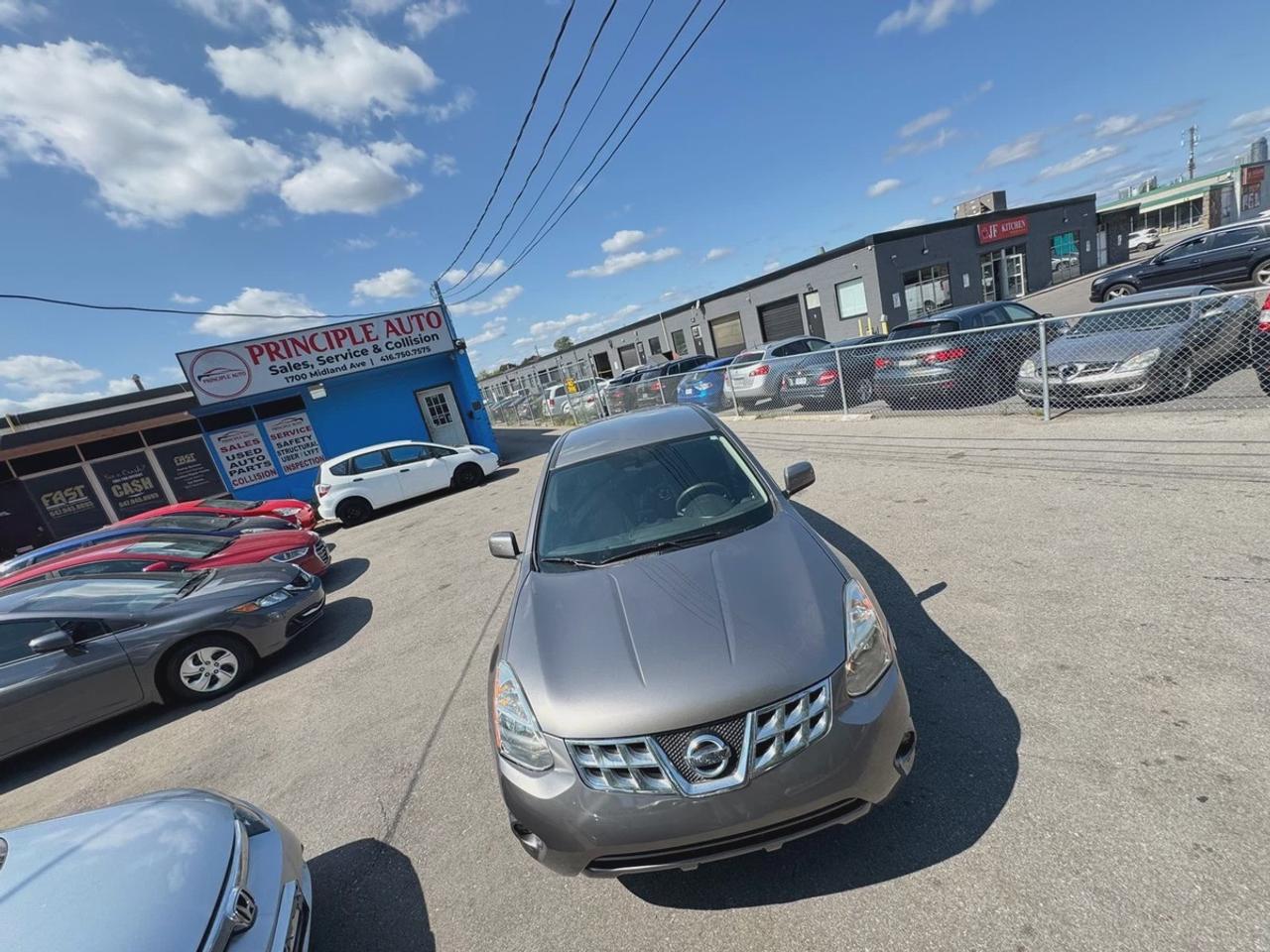 2012 Nissan Rogue SV Photo