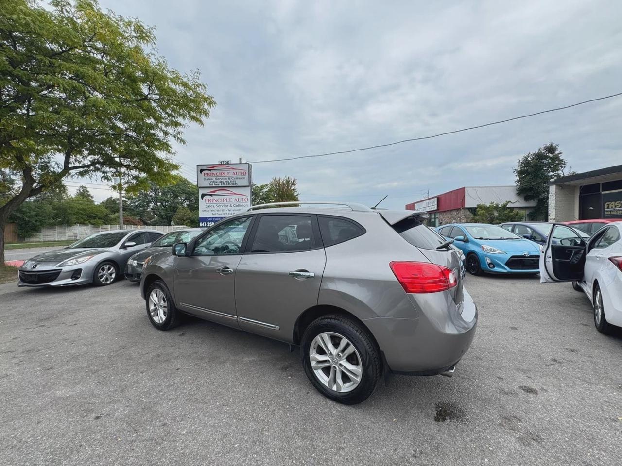 2013 Nissan Rogue SV Photo