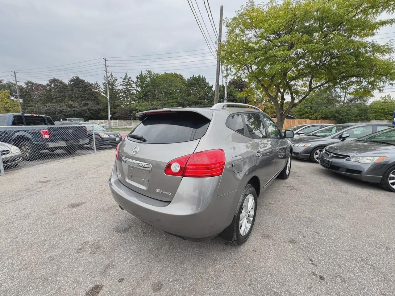 2013 Nissan Rogue SV Photo