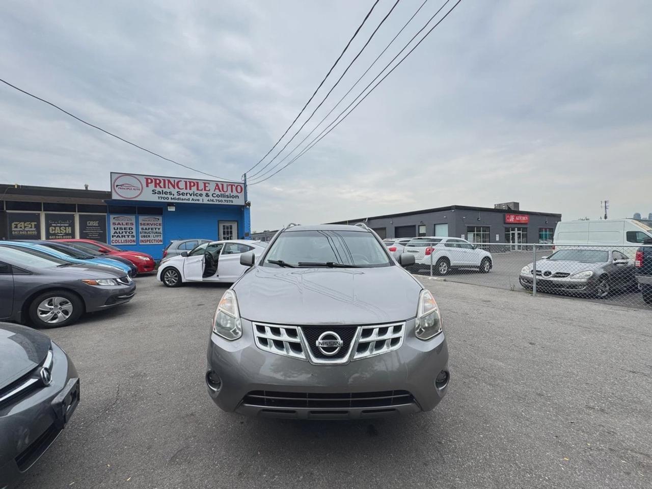 2013 Nissan Rogue SV Photo