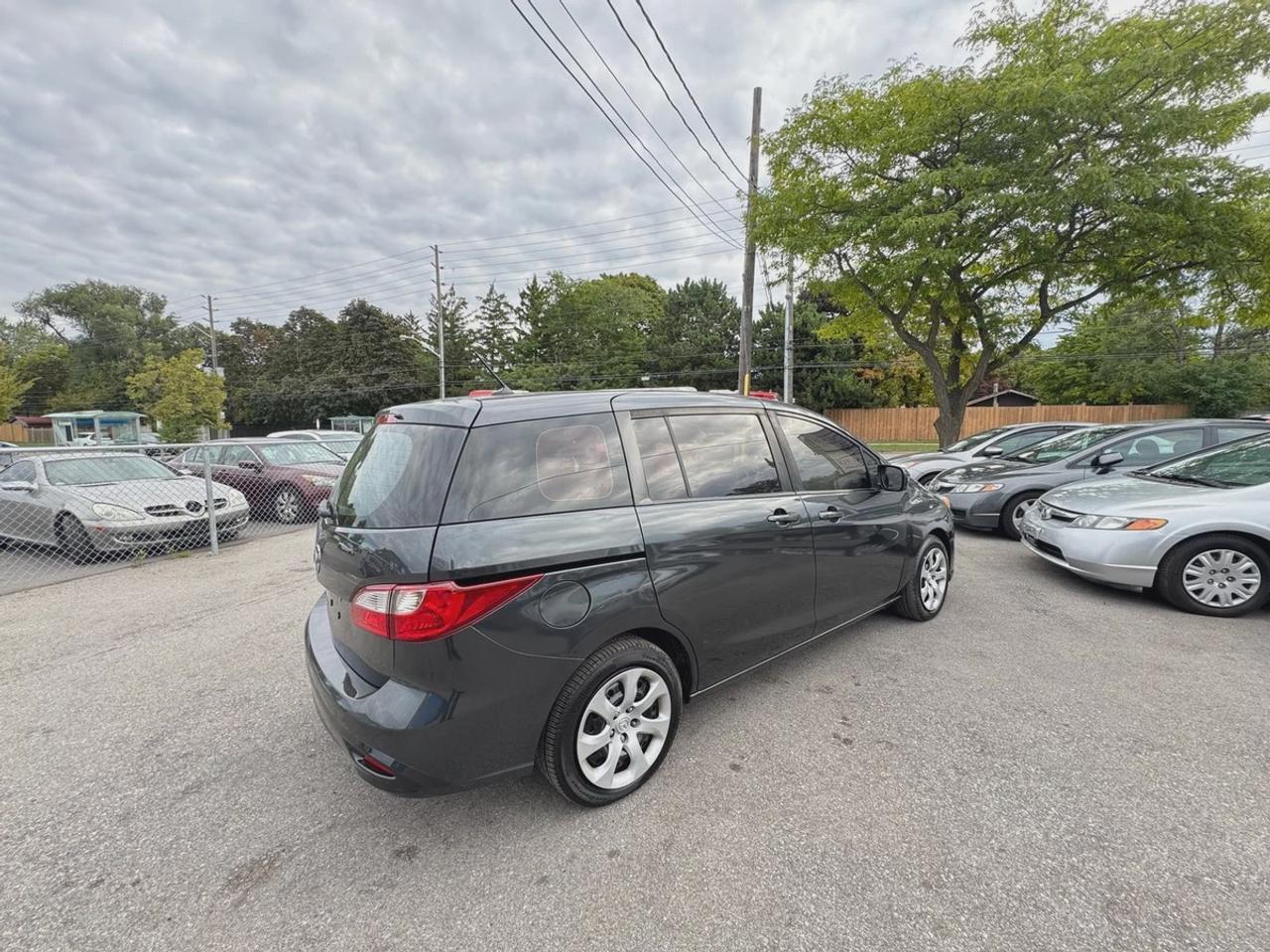 2016 Mazda MAZDA5 Touring Photo