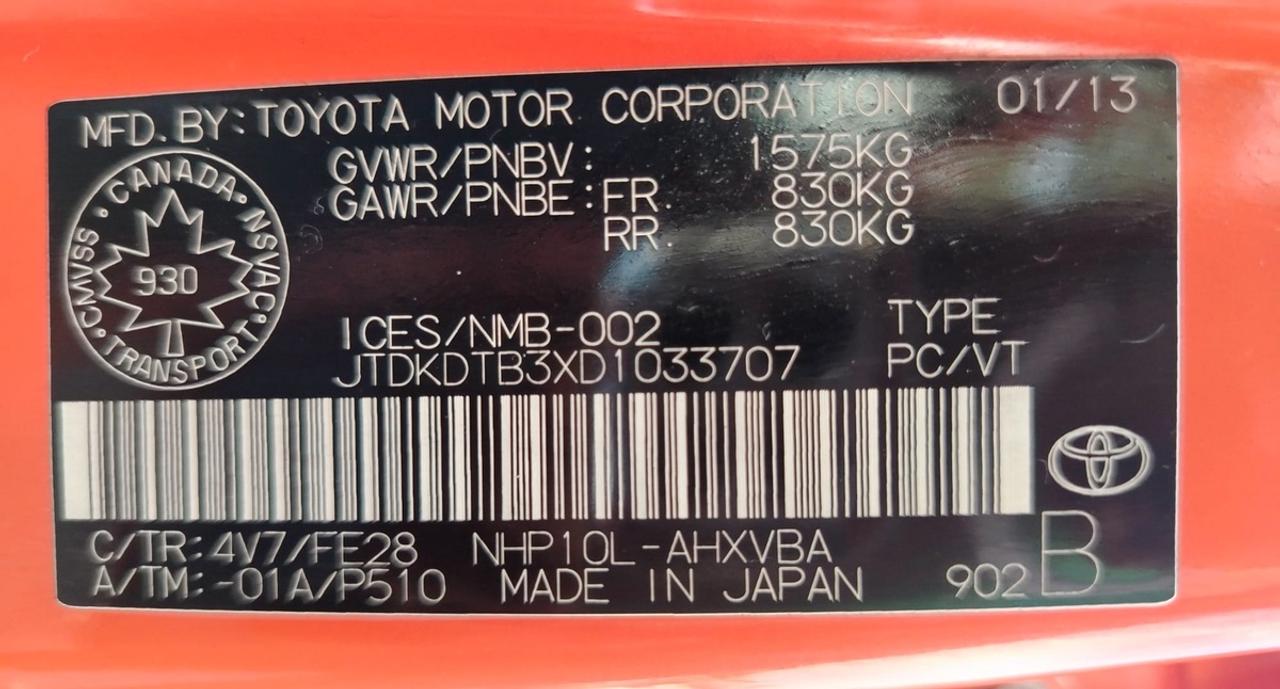 2013 Toyota Prius c Two Photo