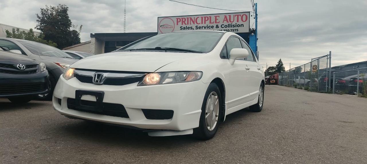 2010 Honda Civic DX-G Photo0