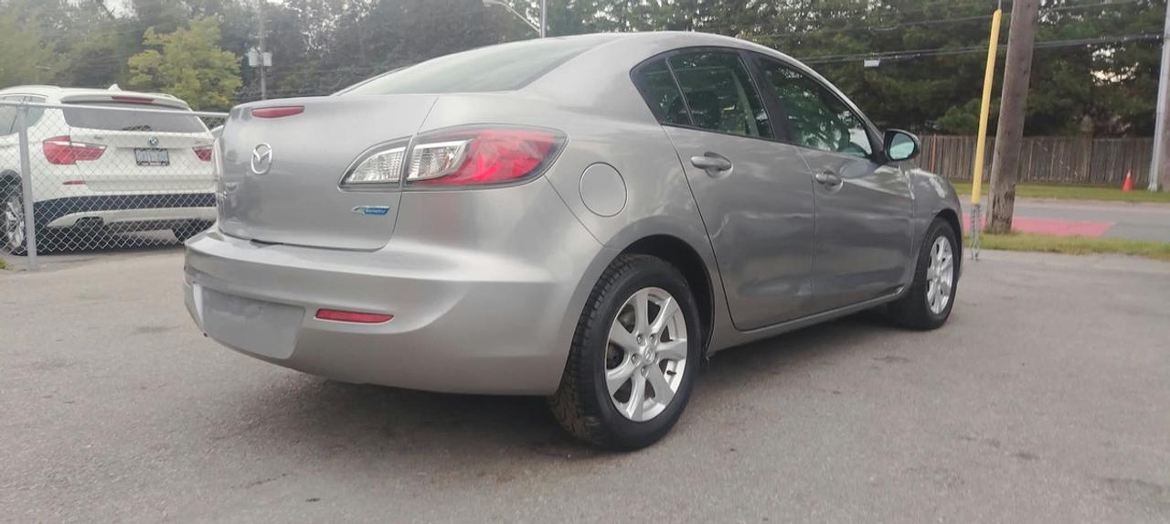 2013 Mazda MAZDA3 i Touring Photo
