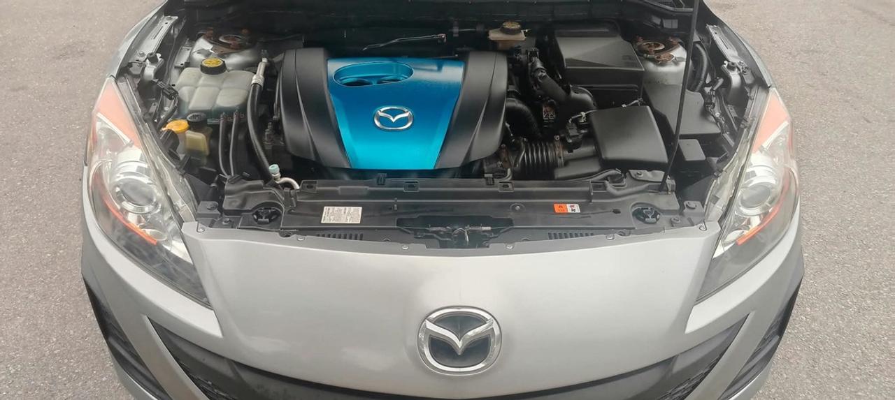 2013 Mazda MAZDA3 i Touring Photo