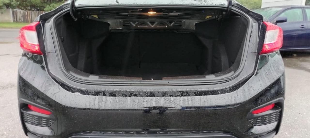 2018 Chevrolet Cruze LT Photo