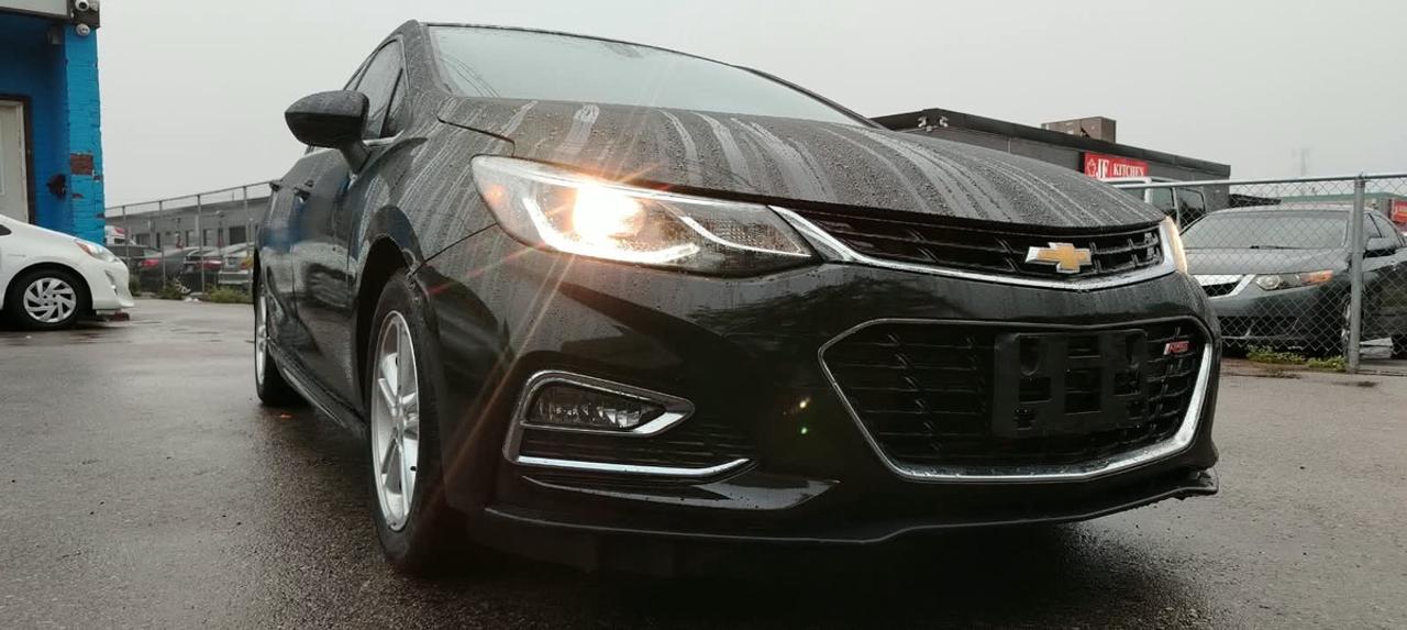 2018 Chevrolet Cruze LT Photo