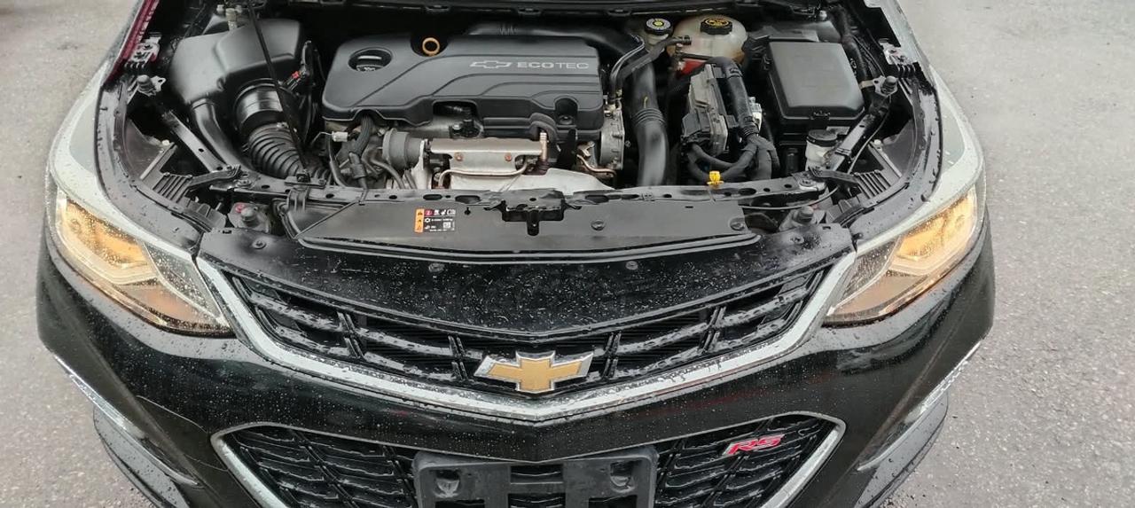 2018 Chevrolet Cruze LT Photo