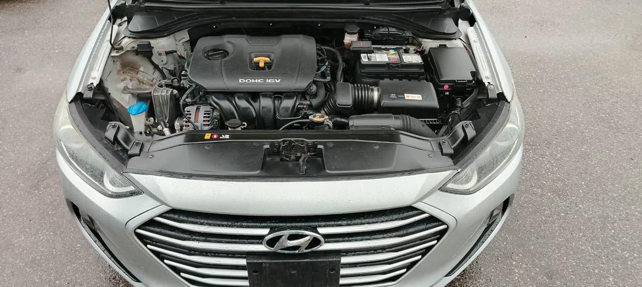 2018 Hyundai Elantra SEL Photo