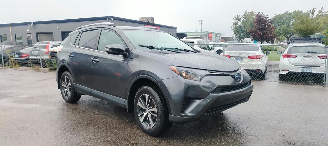 2018 Toyota RAV4 LE Photo
