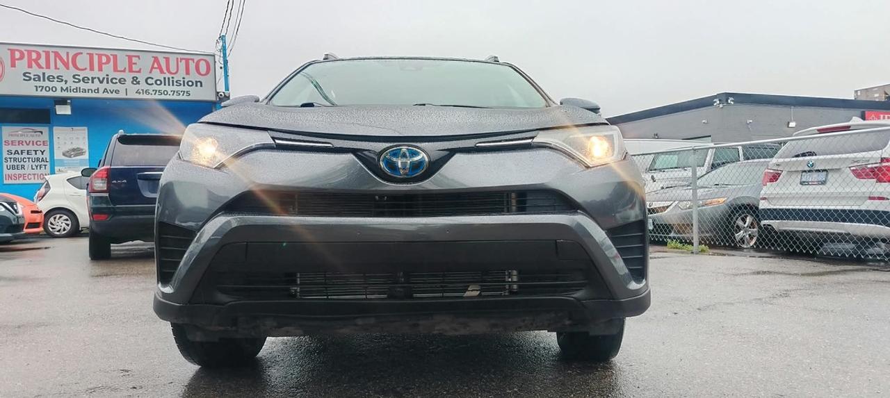2018 Toyota RAV4 LE Photo
