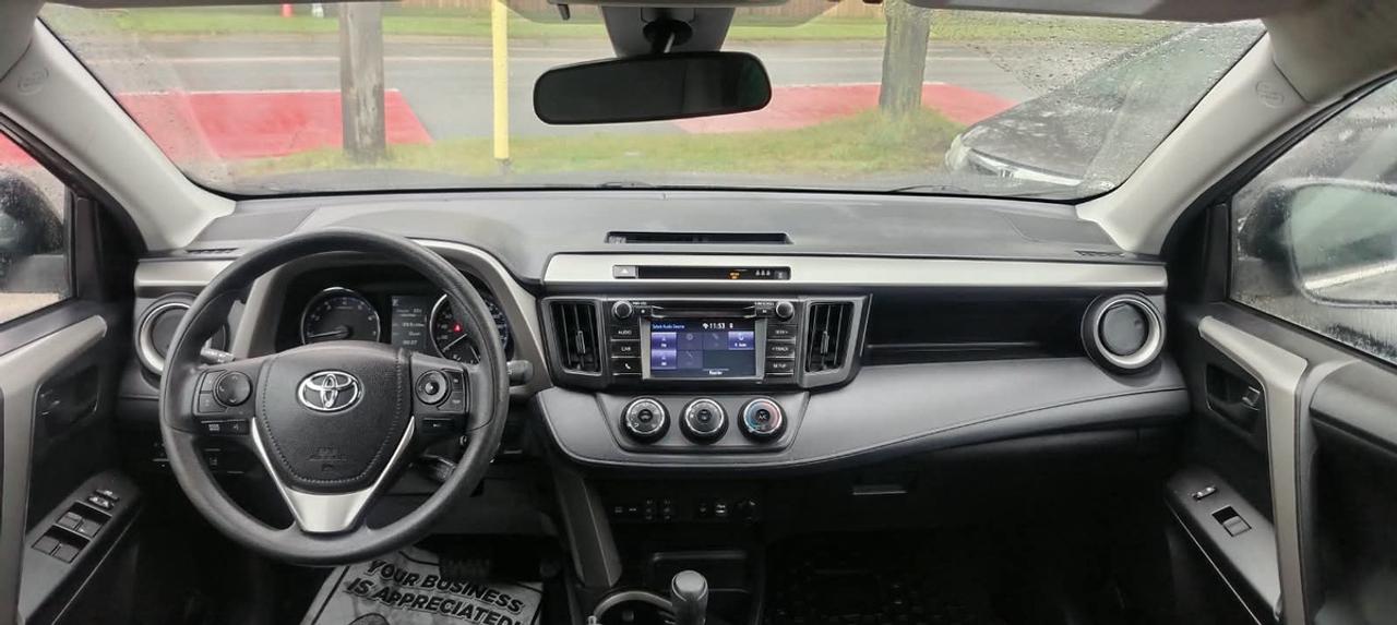 2018 Toyota RAV4 LE Photo
