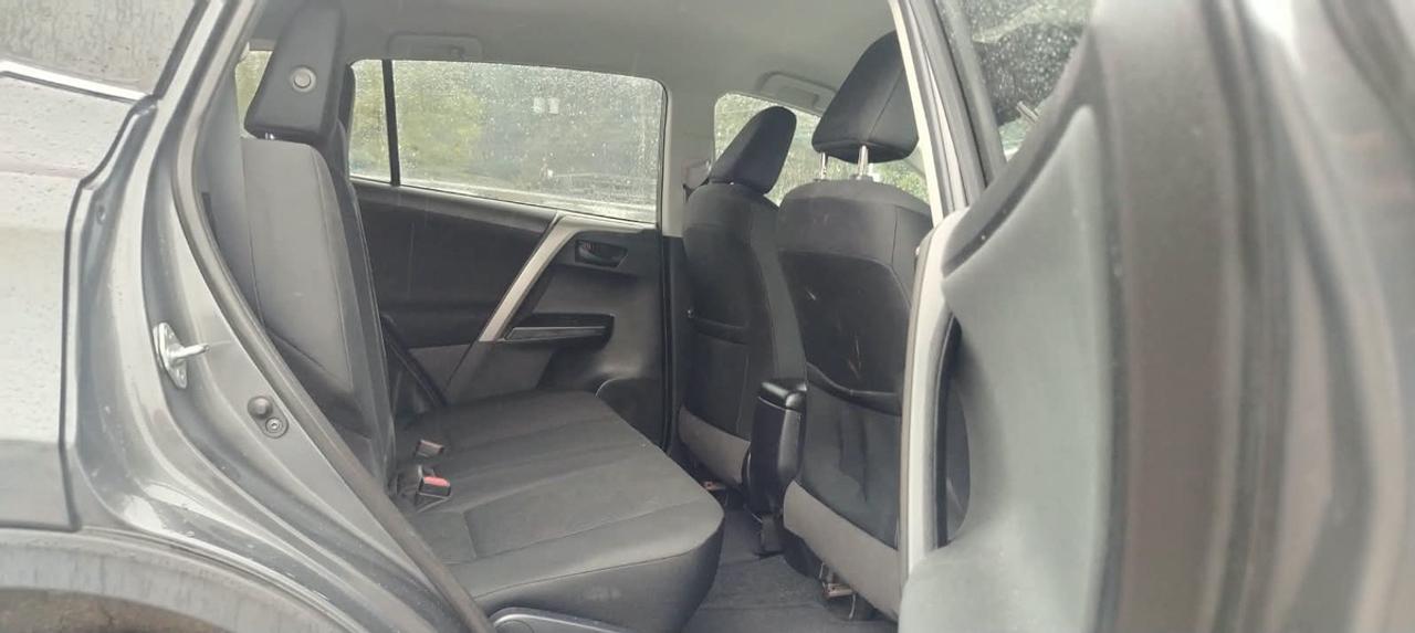 2018 Toyota RAV4 LE Photo