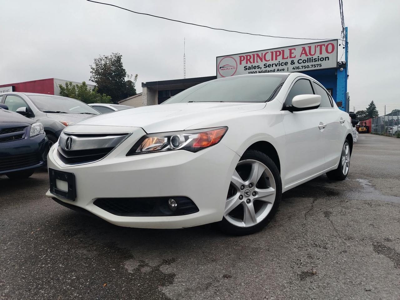 2013 Acura ILX Technology Photo0