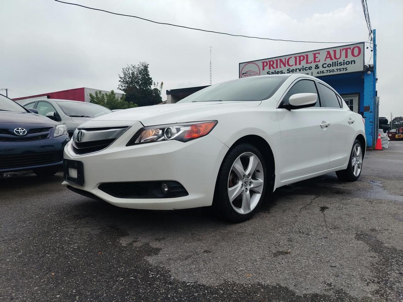 2013 Acura ILX Technology Photo