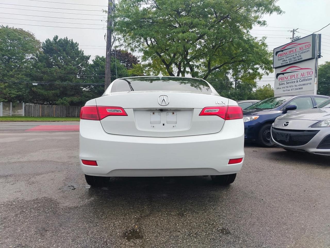 2013 Acura ILX Technology Photo