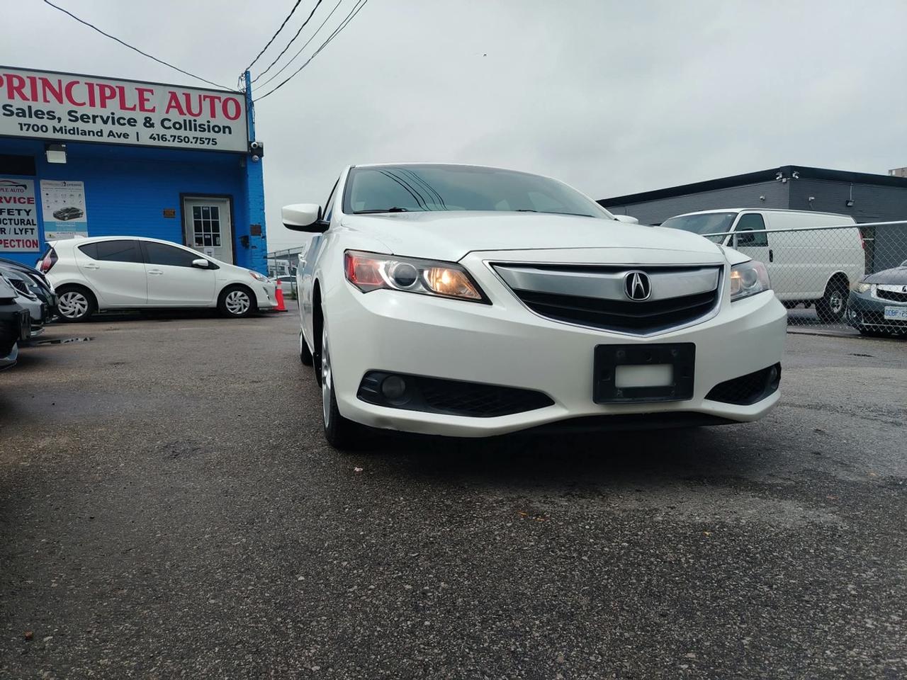 2013 Acura ILX Technology Photo