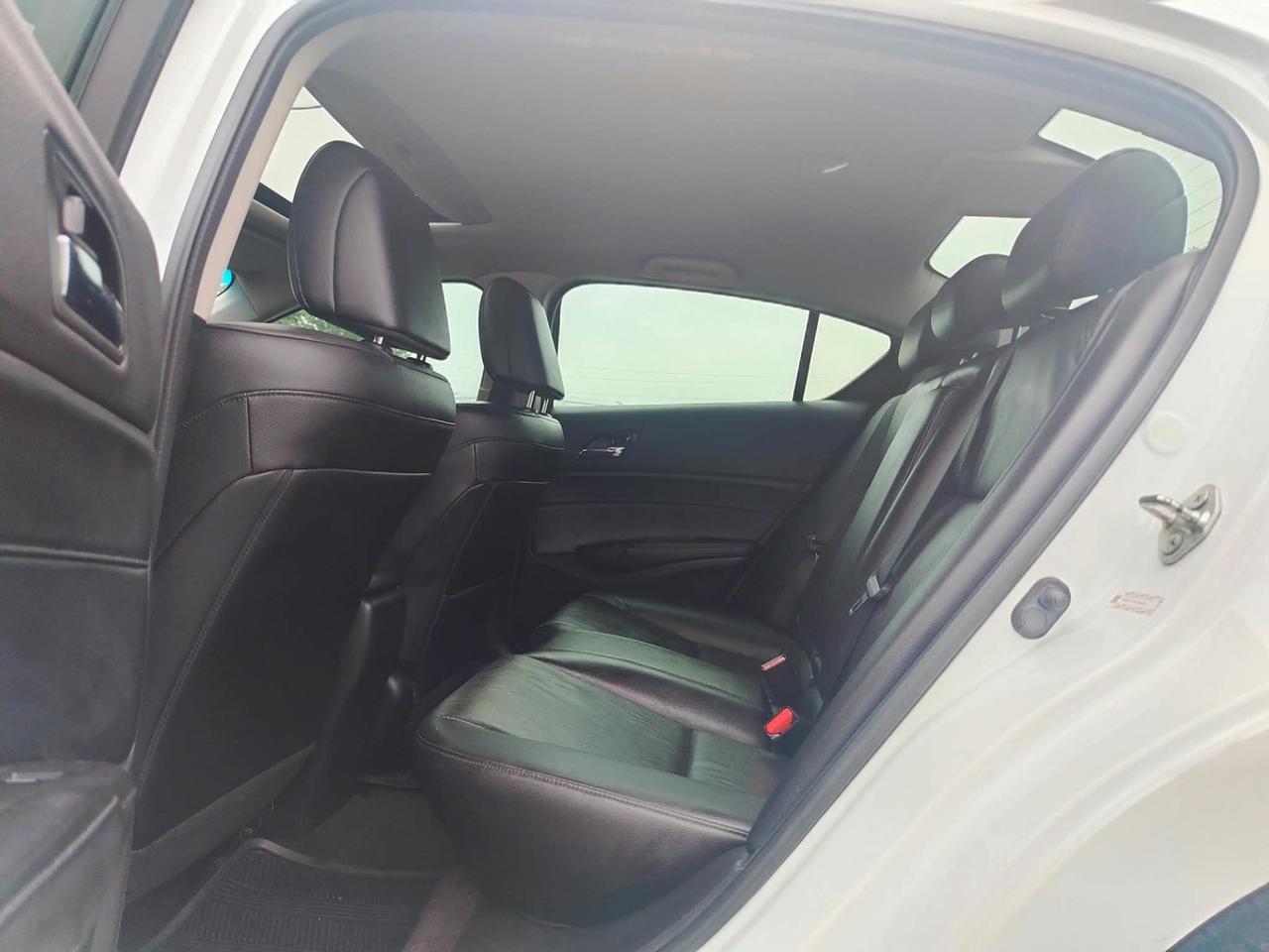 2013 Acura ILX Technology Photo