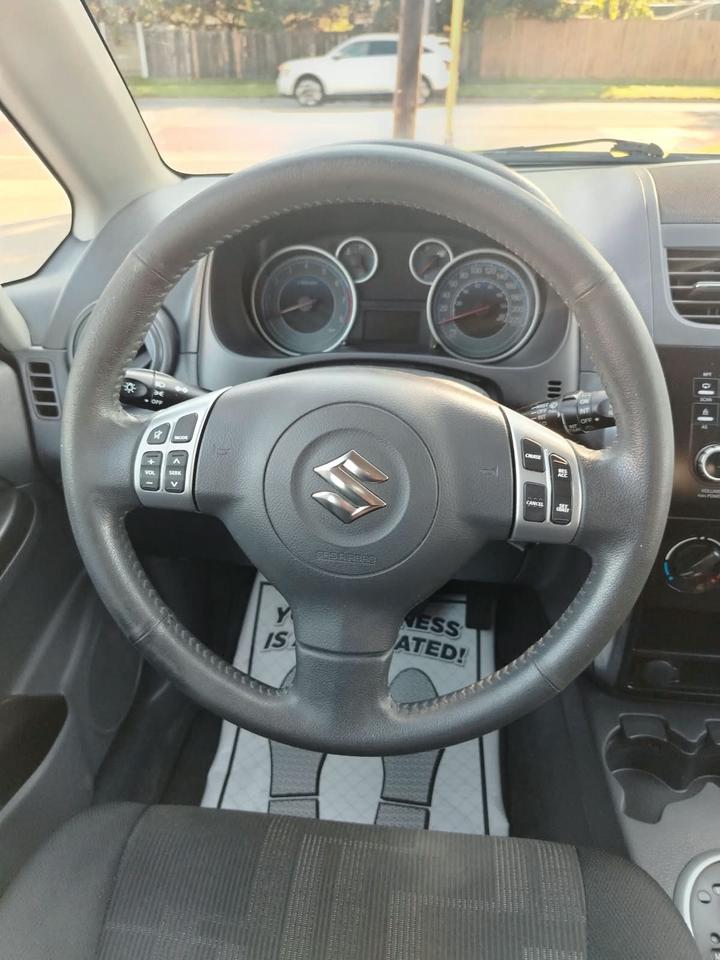 2012 Suzuki SX4 Crossover Premium Photo