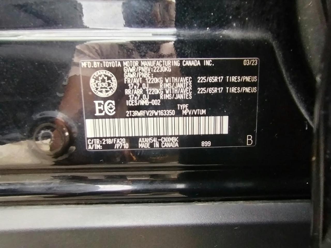 2023 Toyota RAV4 Hybrid XLE Photo