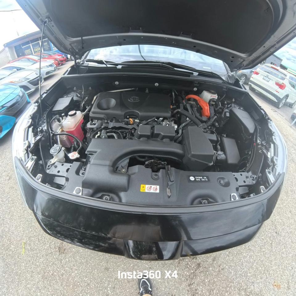 2023 Toyota RAV4 Hybrid XLE Photo