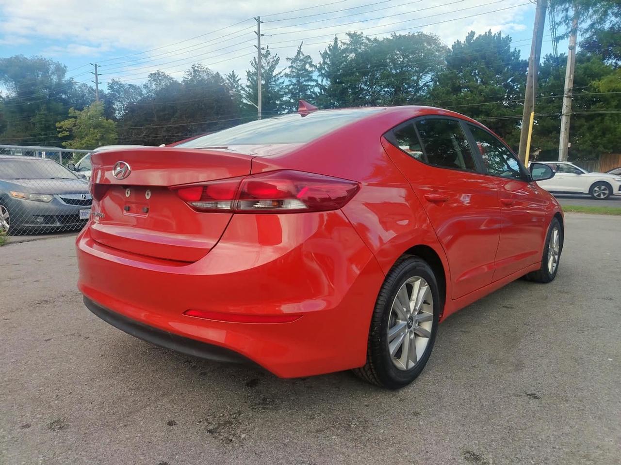 2018 Hyundai Elantra SEL Photo