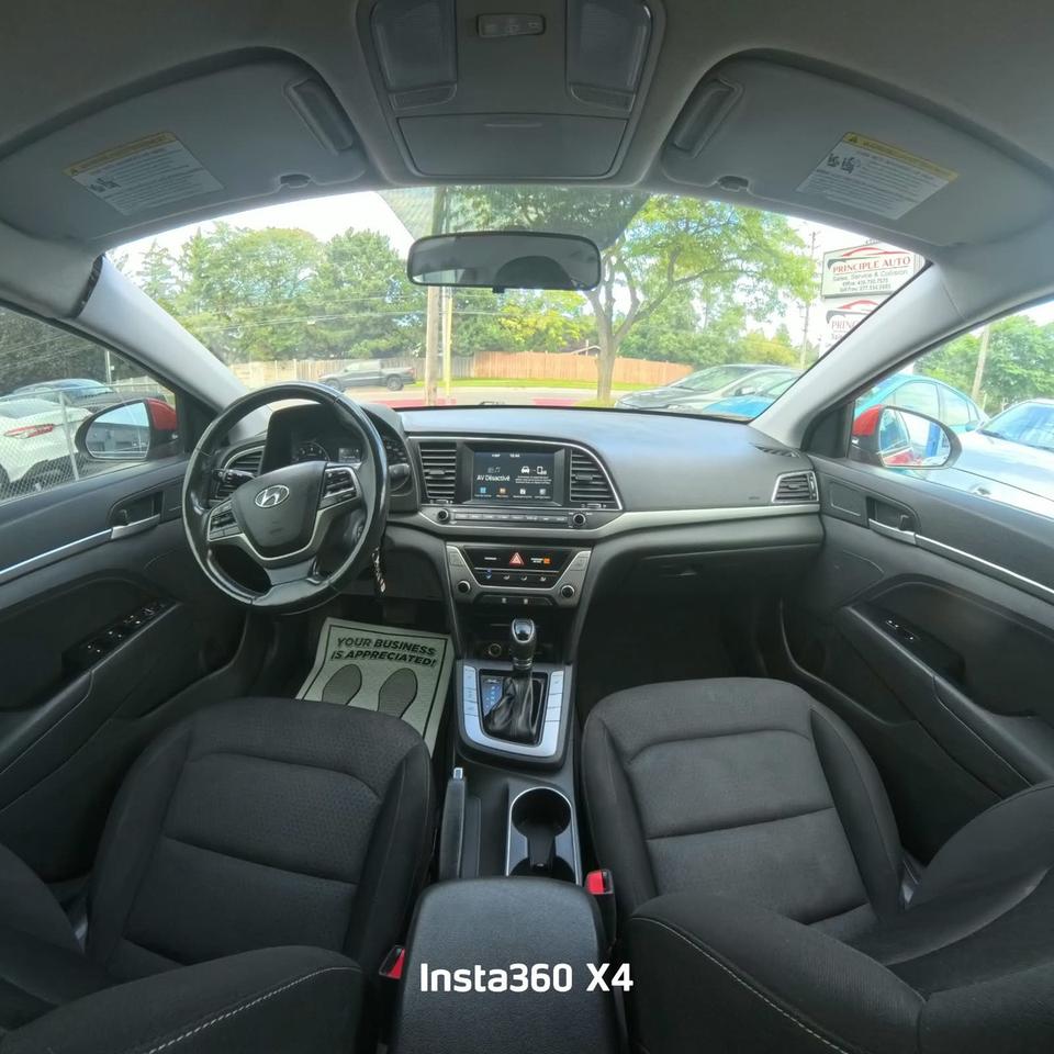 2018 Hyundai Elantra SEL Photo