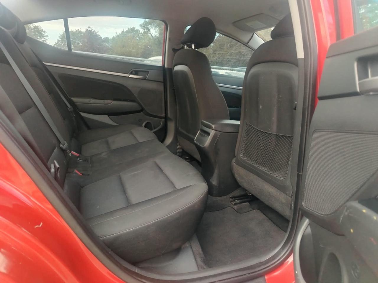 2018 Hyundai Elantra SEL Photo