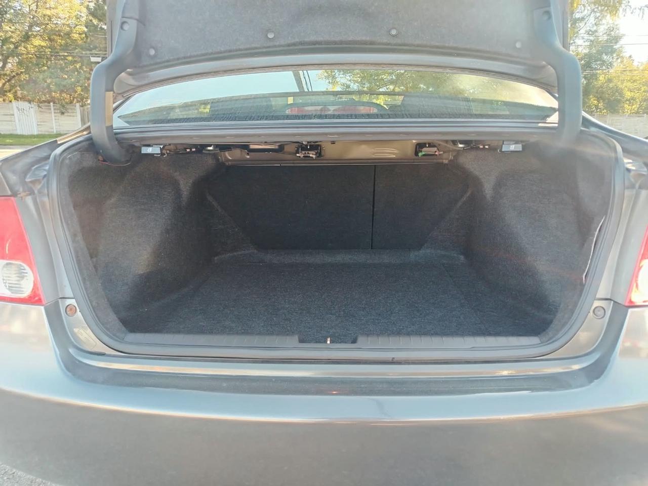 2011 Honda Civic LX Photo4