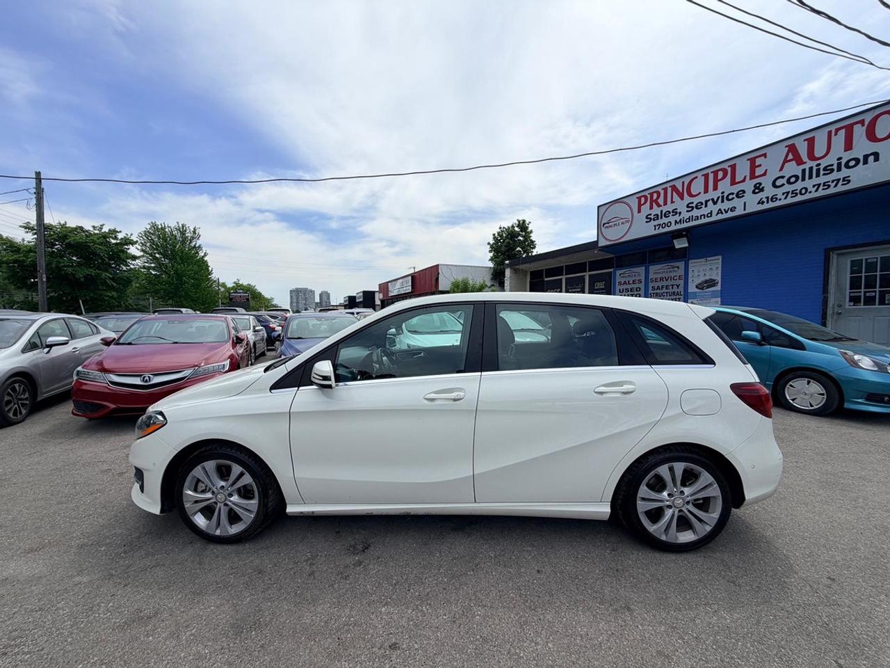 2015 Mercedes-Benz B-Class B 250 Photo