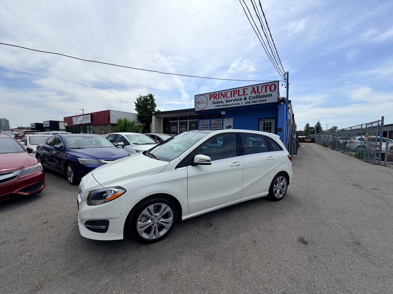 2015 Mercedes-Benz B-Class B 250 Photo