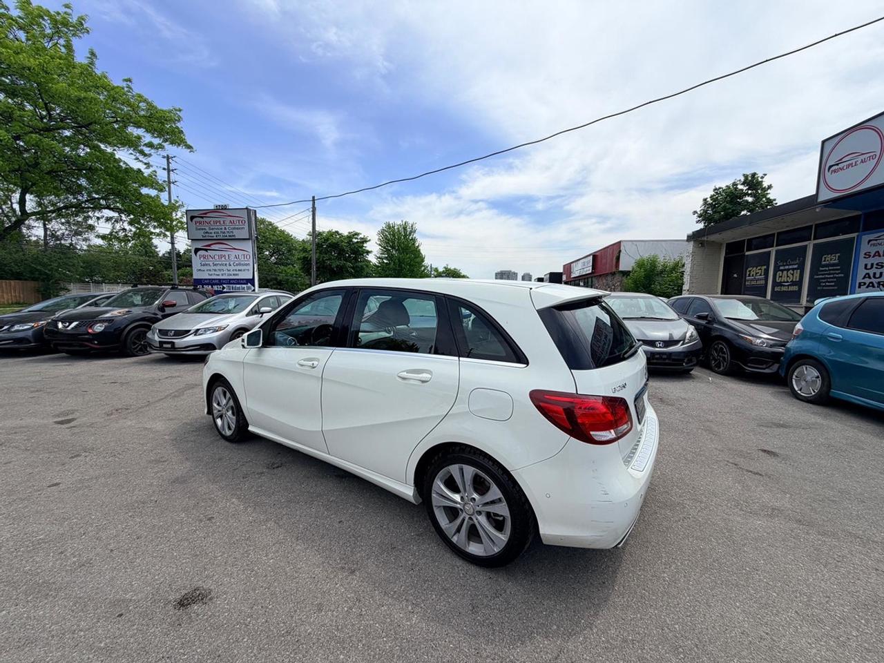 2015 Mercedes-Benz B-Class B 250 Photo3