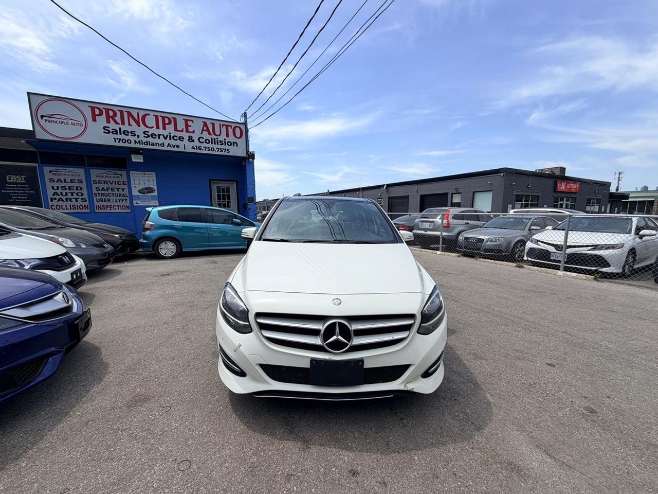 2015 Mercedes-Benz B-Class B 250 Photo