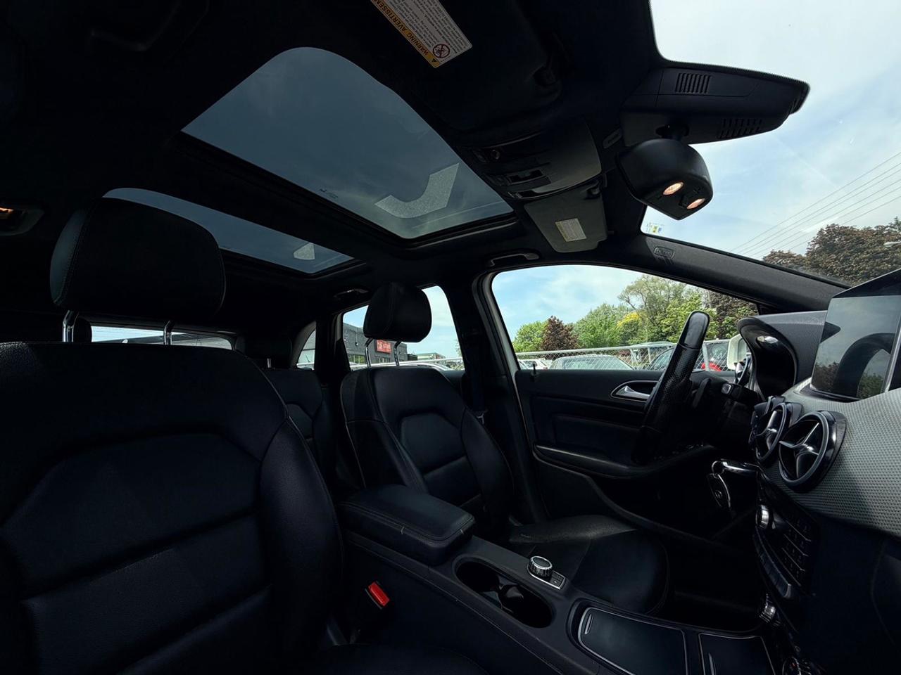 2015 Mercedes-Benz B-Class B 250 Photo