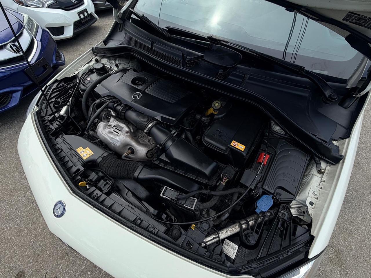 2015 Mercedes-Benz B-Class B 250 Photo