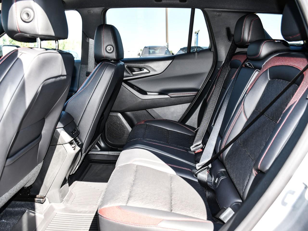 2027 Chevrolet Equinox RS Photo