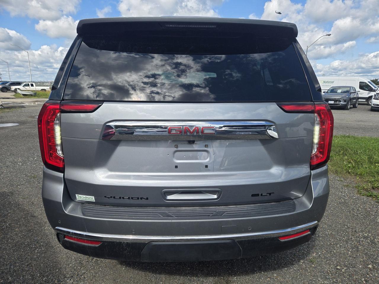 2023 GMC Yukon XL SLT Photo