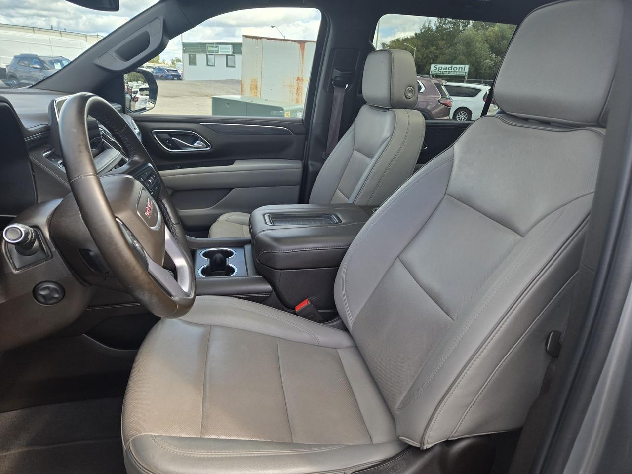 2023 GMC Yukon XL SLT Photo