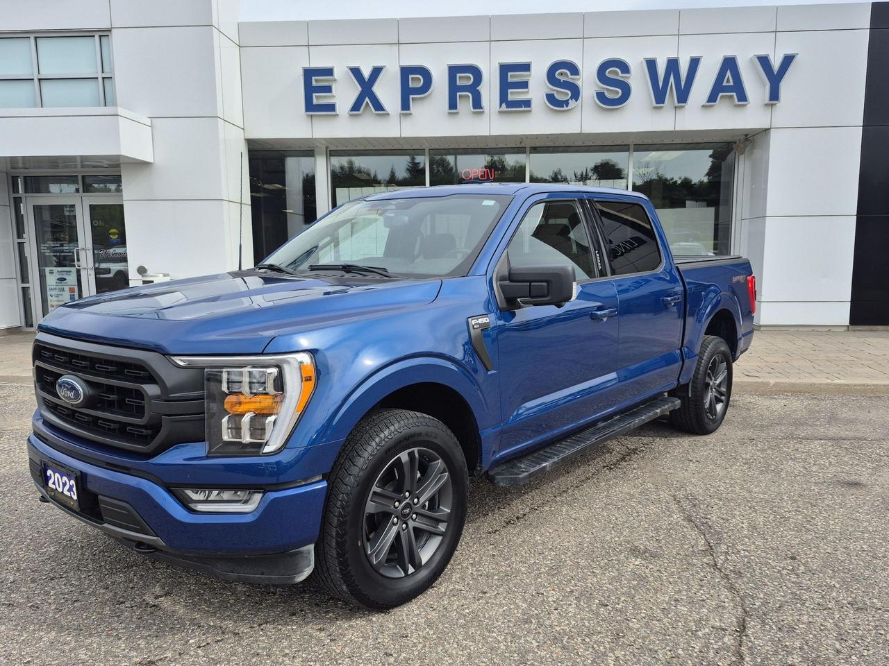 2023 Ford F-150 BOUGHT HERE, SERVICED HERE, SPORT, 20'S, LOW KMS! Photo0