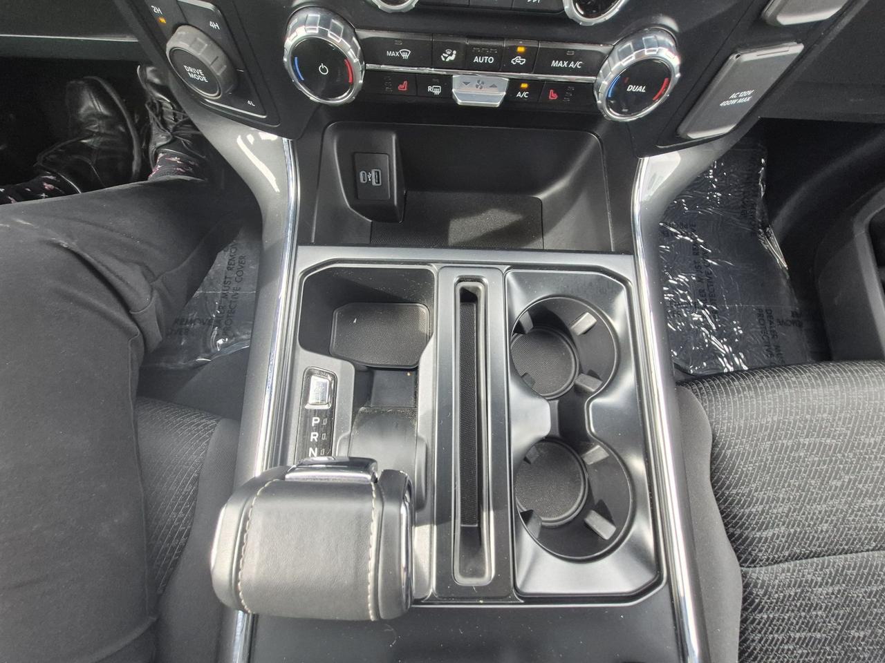 2023 Ford F-150 BOUGHT HERE, SERVICED HERE, SPORT, 20'S, LOW KMS! Photo