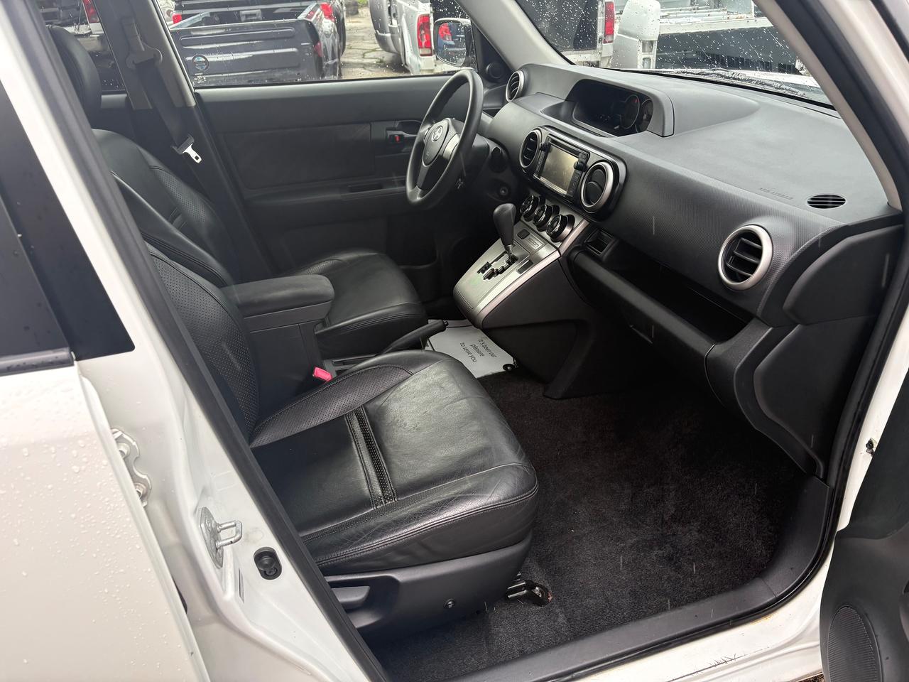 2014 Scion xB  Photo