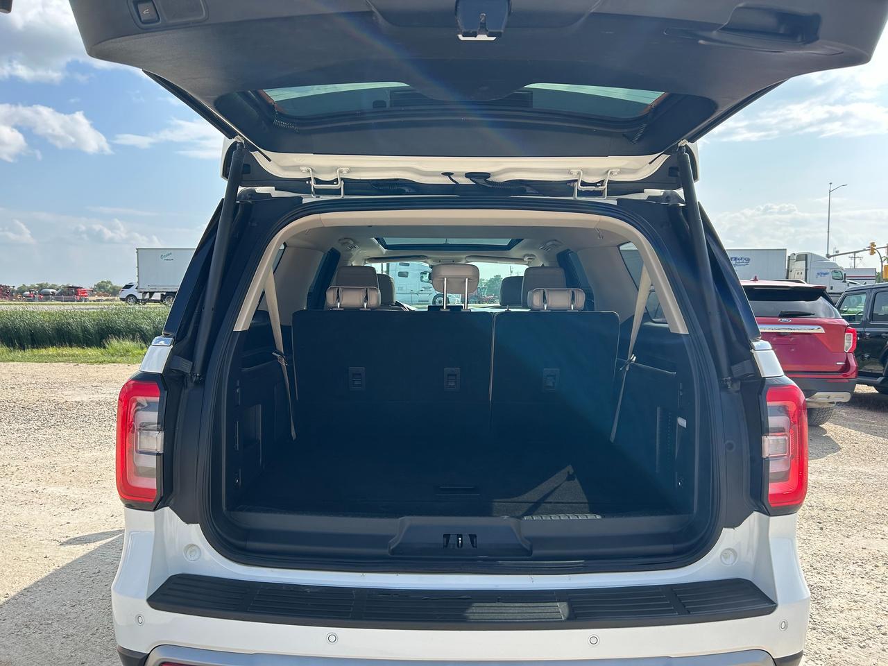 2023 Ford Expedition Limited MAX Photo