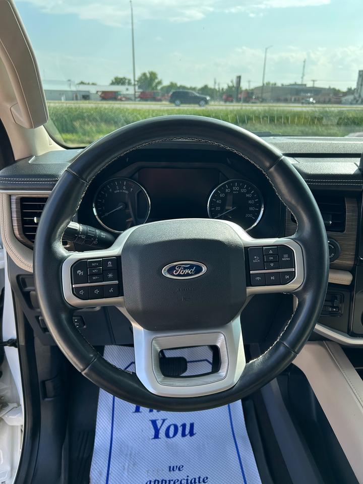 2023 Ford Expedition Limited MAX Photo