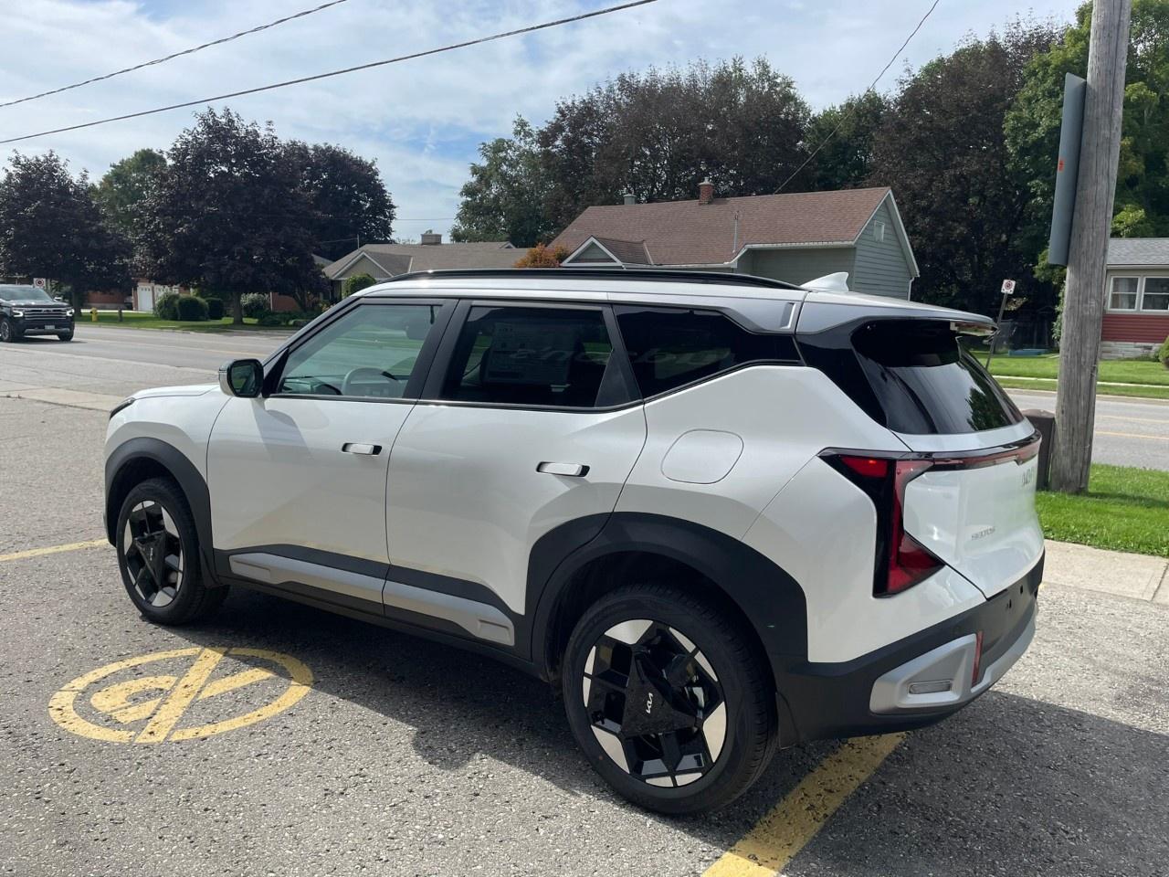 2027 Kia Sportage Hybrid  Photo