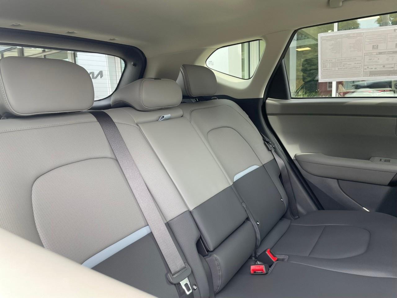 2027 Kia Sportage Hybrid  Photo