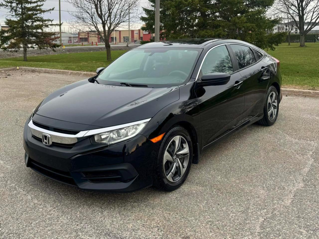 2017 Honda Civic LX | Auto | Cam | CarPlay | AC | 1 Owner & More!