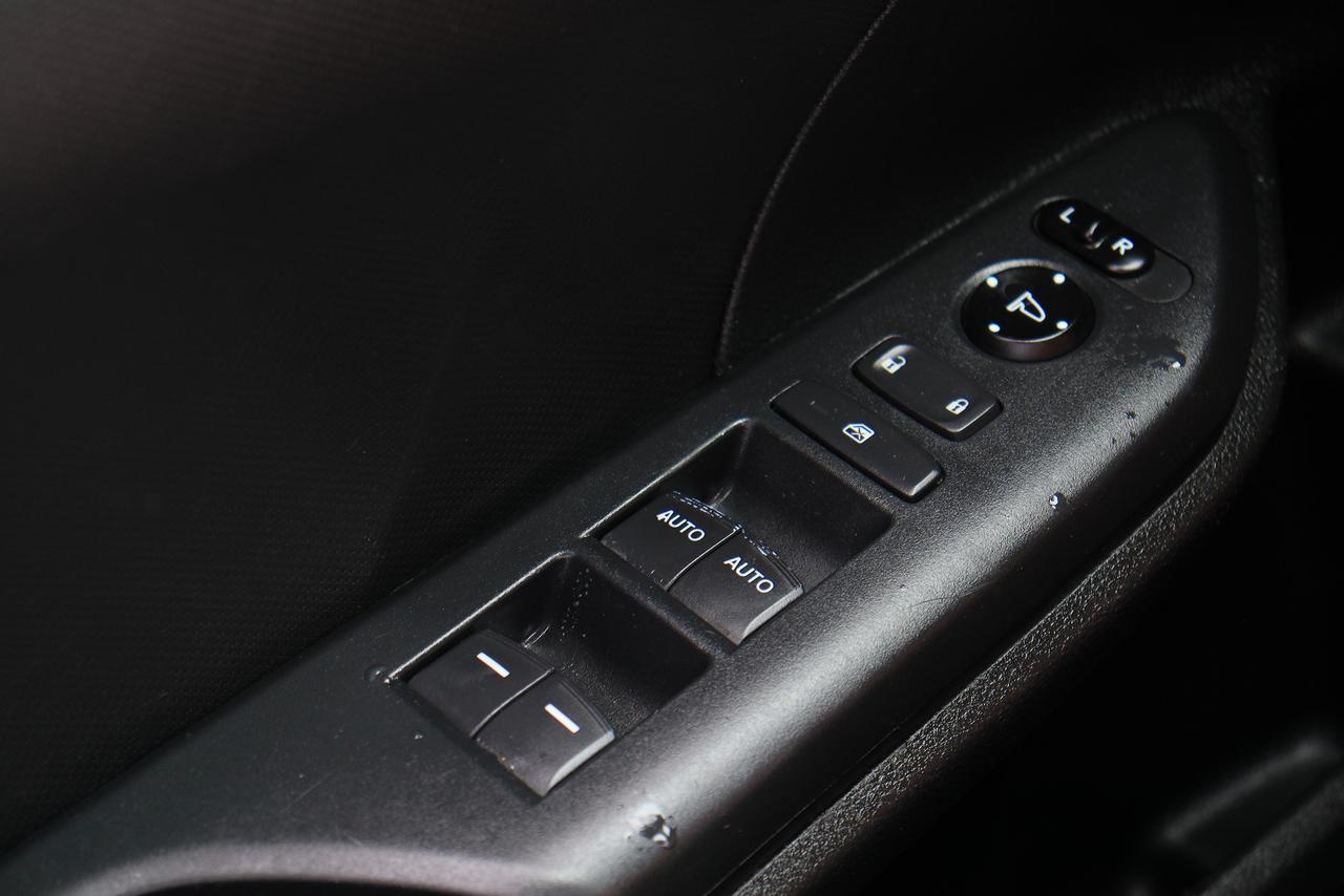 2017 Honda Civic LX | Auto | Cam | CarPlay | AC | 1 Owner & More! Photo